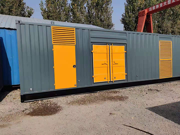 泰丰办事处300kw 柴油发电机组用多大的空气开关？